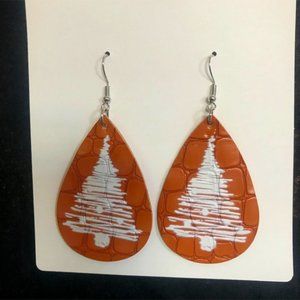 White Christmas Tree on Alligator/Crocodile Hide Background